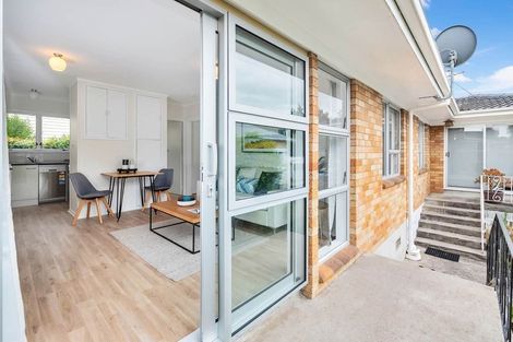 Photo of property in 3/113 Seabrook Avenue, New Lynn, Auckland, 0600