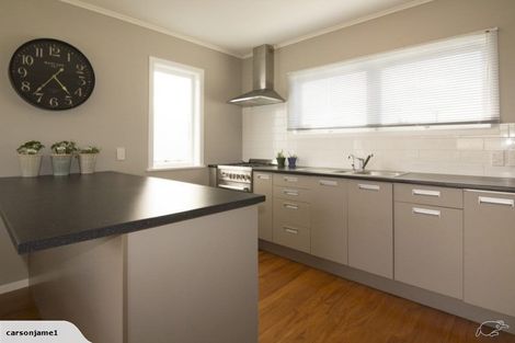 Photo of property in 2 Hikurangi Street, Te Atatu Peninsula, Auckland, 0610