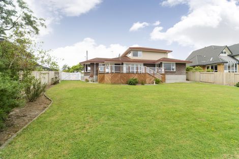 Photo of property in 78 Pacific Drive, Fitzherbert, Palmerston North, 4410