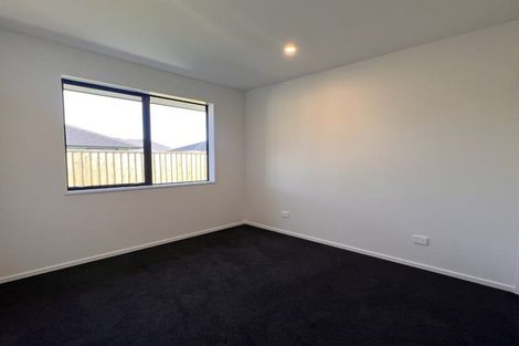 Photo of property in 132 Shillingford Boulevard, Rolleston, 7615