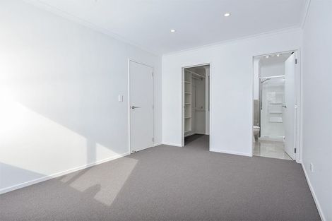 Photo of property in 29 Samuel Cassidy Avenue, Swanson, Auckland, 0614