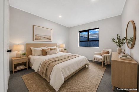 Photo of property in 2/7 Benygloe Place, Highland Park, Auckland, 2010
