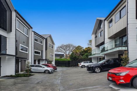 Photo of property in 11 Stockade View Lane, Howick, Auckland, 2014