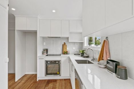 Photo of property in 18b South Street, Tawa, Wellington, 5028