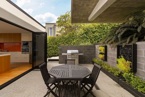 Photo of property in 15 Richards Park Lane, Fernhill, Queenstown, 9300