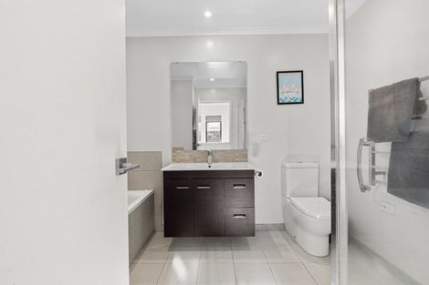 Photo of property in 21 Saltmarsh Road, Hobsonville, Auckland, 0616