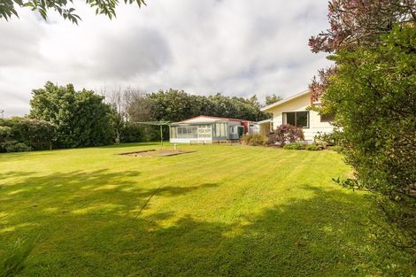 Photo of property in 218 Hokio Beach Road, Levin, 5571