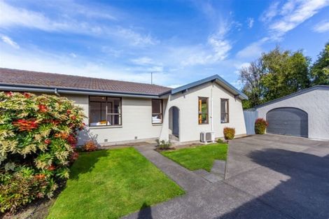 Photo of property in 2/78 Solomon Avenue, Redwood, Christchurch, 8051