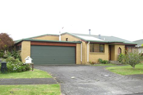 Photo of property in 5 Claresholm Place, Mangere Bridge, Auckland, 2022