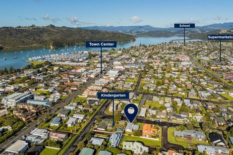 Photo of property in 3 School Road, Whitianga, 3510