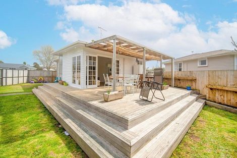 Photo of property in 1/1 Cooper Place, Papakura, 2110