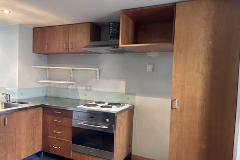 Photo of property in 242/21 Left Bank, Te Aro, Wellington, 6011