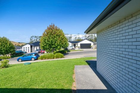 Photo of property in 24 Minerva Avenue, Helensville, 0800