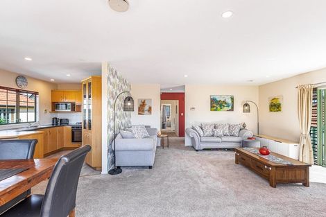 Photo of property in 30 Parkwood Crescent, Gulf Harbour, Whangaparaoa, 0930