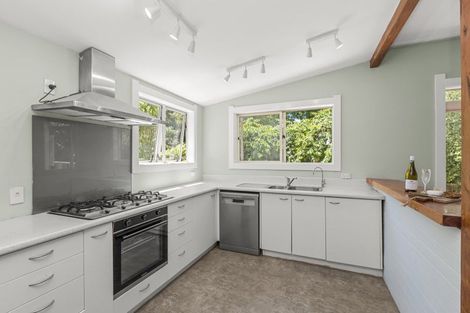 Photo of property in 12 Karioi Crescent, Raglan, 3225