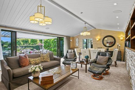 Photo of property in 36 Manutahi Road, Hillsborough, New Plymouth, 4372