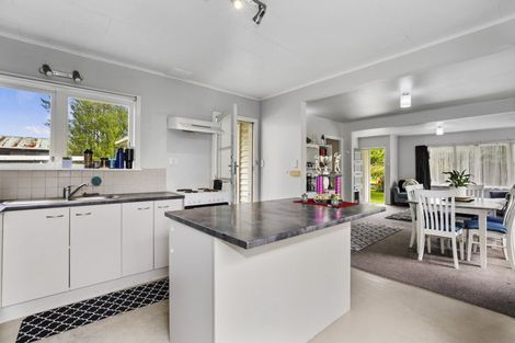 Photo of property in 10 Fairview Road, Western Heights, Rotorua, 3015