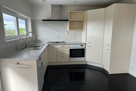 Photo of property in 1/56 Manuka Road, Glenfield, Auckland, 0629