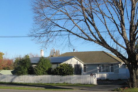 Photo of property in 2/517 Cranford Street, Redwood, Christchurch, 8051