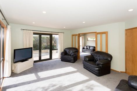 Photo of property in 2/56 Creyke Road, Ilam, Christchurch, 8041