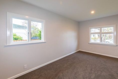 Photo of property in 14 Alpha Avenue, Strowan, Christchurch, 8052