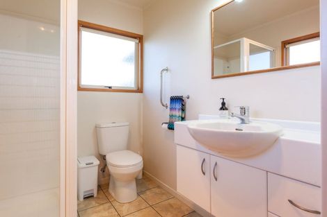 Photo of property in 102 Saint Patricks Row, Whangamata, 3620