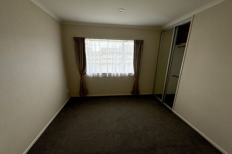 Photo of property in 16 Monash Place, Flat Bush, Auckland, 2016
