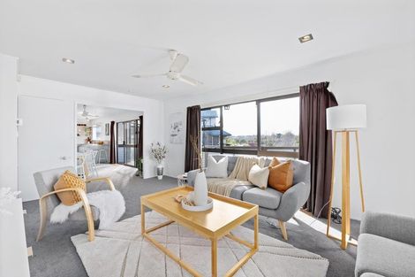 Photo of property in 17 Houhere Place, Pukete, Hamilton, 3200