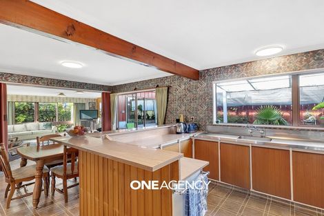 Photo of property in 85 Gloaming Hill, Titahi Bay, Porirua, 5022
