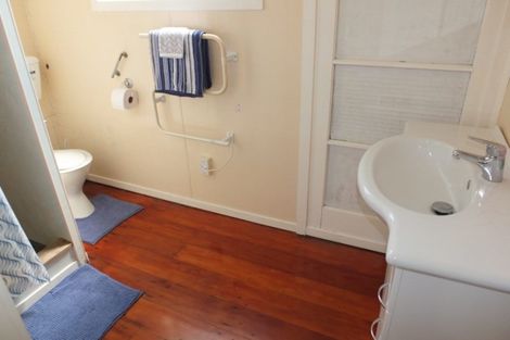 Photo of property in 8a Te Awa Street, Foxton Beach, Foxton, 4815