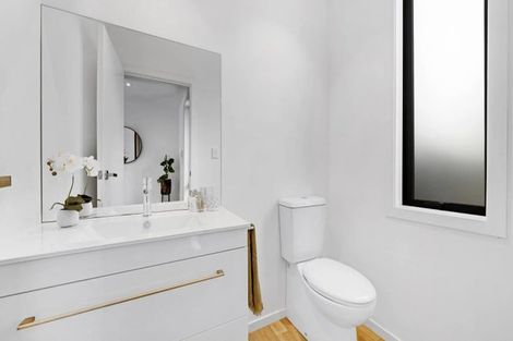 Photo of property in 37c Tawhiri Road, One Tree Hill, Auckland, 1061