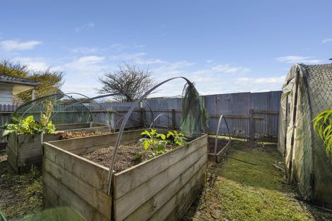 Photo of property in 16 Falstaff Street, Stratford, 4332