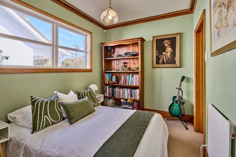 Photo of property in 1/62 Totara Crescent, Woburn, Lower Hutt, 5011