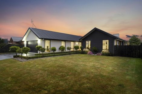Photo of property in 5 Smiley Place, Mosgiel, 9024