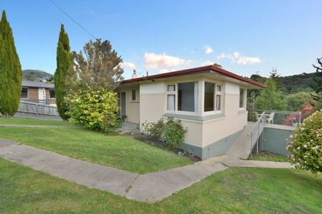 Photo of property in 7 Martin Road, Fairfield, Dunedin, 9018