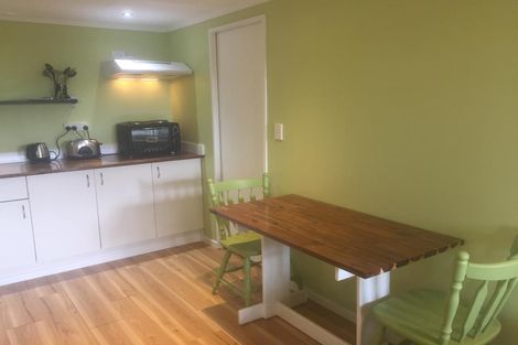 Photo of property in 2/29 Hillcrest Road, Hatfields Beach, Orewa, 0931