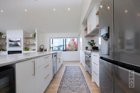 Photo of property in 7 Robert Might Road, Kumeu, 0810