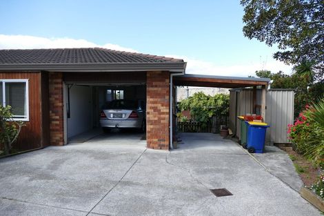 Photo of property in 2/9 Akehurst Avenue, New Lynn, Auckland, 0600