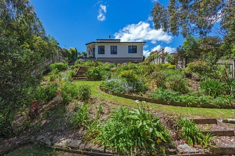 Photo of property in 60 Ruapehu Drive, Fitzherbert, Palmerston North, 4410