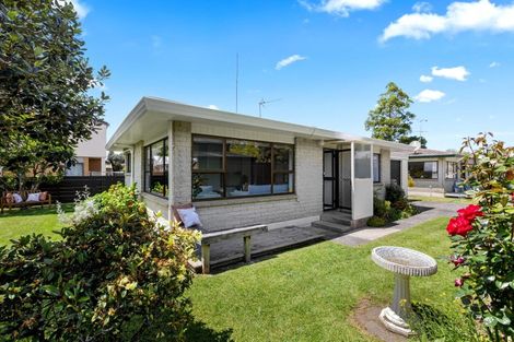 Photo of property in 3/3 Manuka Street, Orewa, 0931