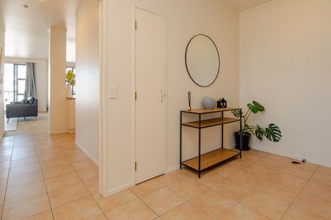 Photo of property in Maddison Apartments, 3/6e Queen Street, Palmerston North, 4410