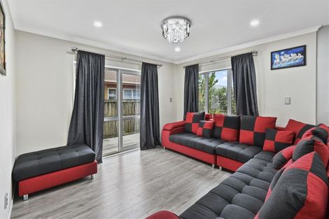 Photo of property in 45b Russell Road, Manurewa, Auckland, 2102