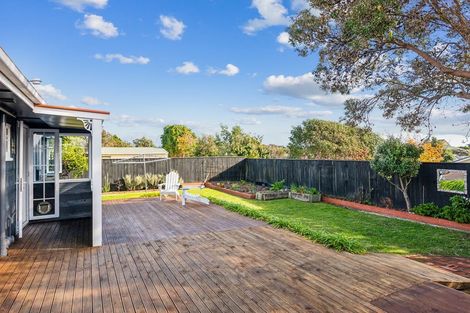 Photo of property in 12 Hicks Crescent, Waikanae Beach, Waikanae, 5036