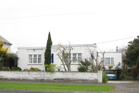 Photo of property in 33 Cracroft Street, Waitara, 4320