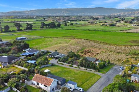 Photo of property in 24 Kitchener Street, Te Horo Beach, Otaki, 5581