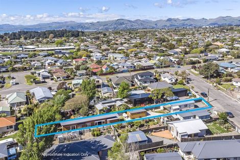 Photo of property in 8 Woodgrove Avenue, North New Brighton, Christchurch, 8083