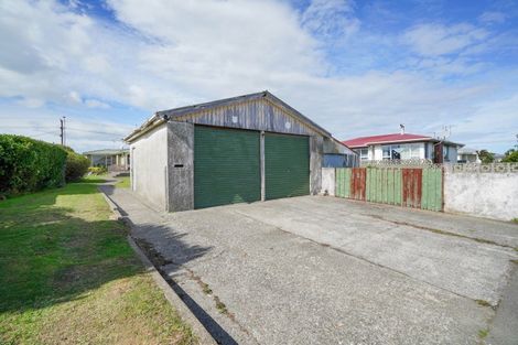 Photo of property in 16 Dunbeath Crescent, Kew, Invercargill, 9812