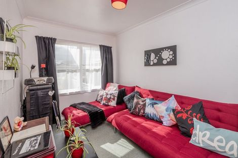 Photo of property in 32 Kent Street, Levin, 5510