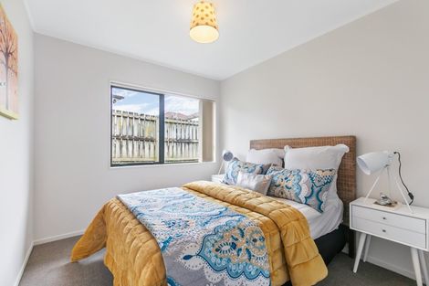 Photo of property in 64 Naylors Drive, Mangere, Auckland, 2022