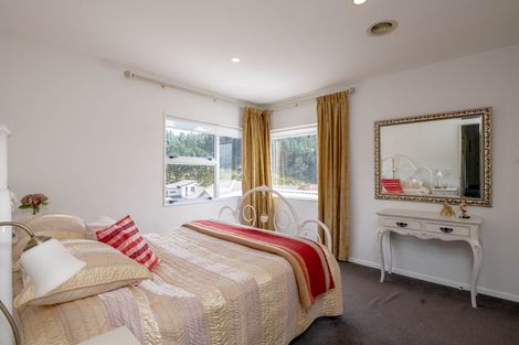Photo of property in 7 Winsley Terrace, Churton Park, Wellington, 6037